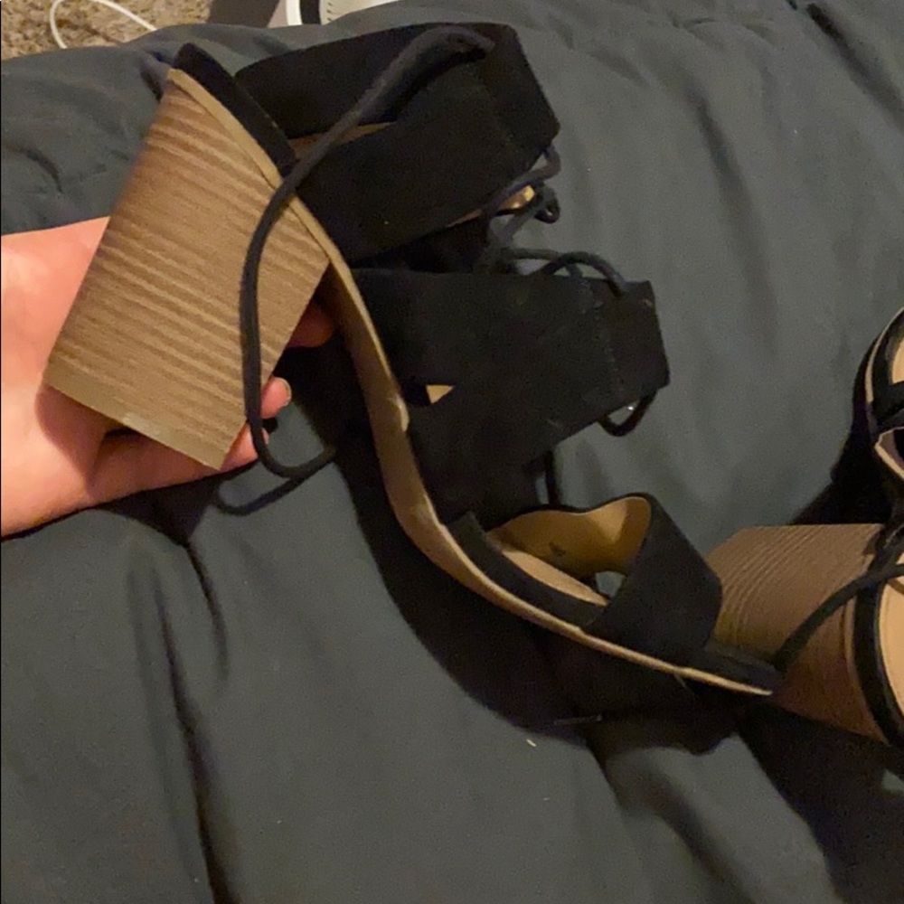 Heels from target - Picture 4 of 5